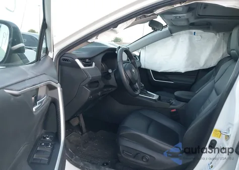 2021 Toyota Rav4 Xle Premium z USA, uszkodzony, nr VIN 2T3A1RFV0MW205702